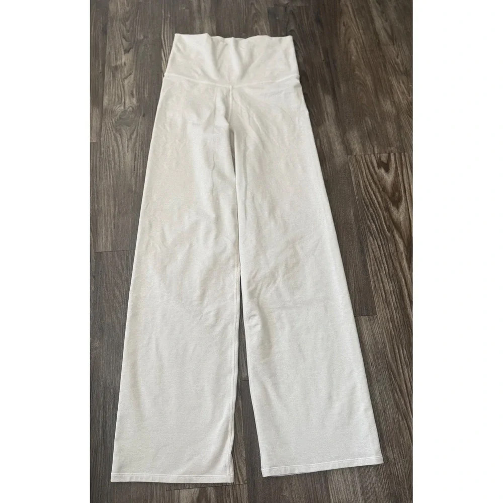 Women's Vuori size small Granite Foldover Straight Leg Pants oatmeal Heather